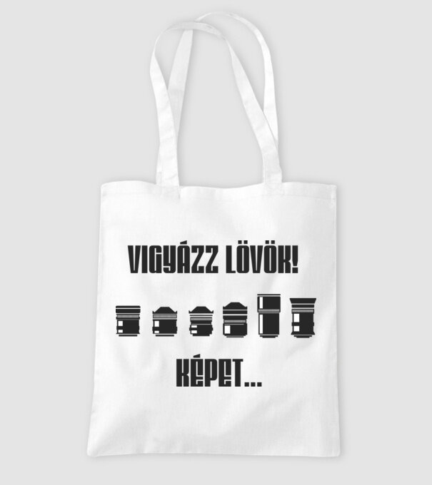  minta fehér pólón