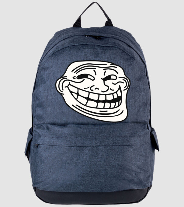  minta farmerkék pólón