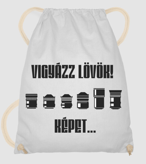  minta fehér pólón